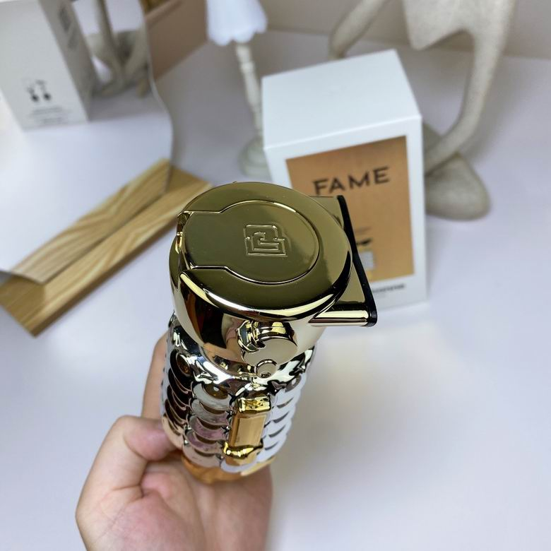 Fame bottle and box lifestyle